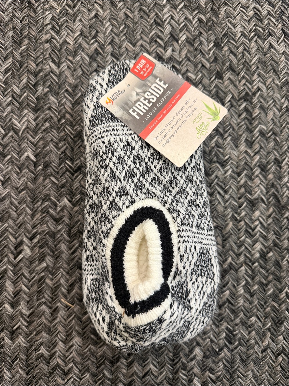 Fireside Lodge Slipper Socks - Black & White